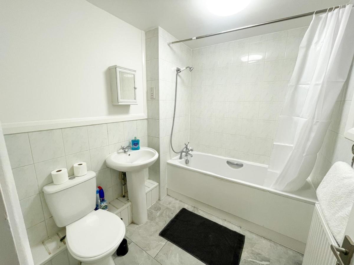 134 Kilburn Road Apartment London Exterior photo